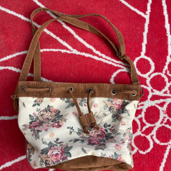 Handbag - Picture 3 of 5